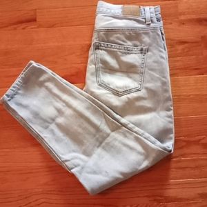 American Eagle Light Wash Mom Jeans